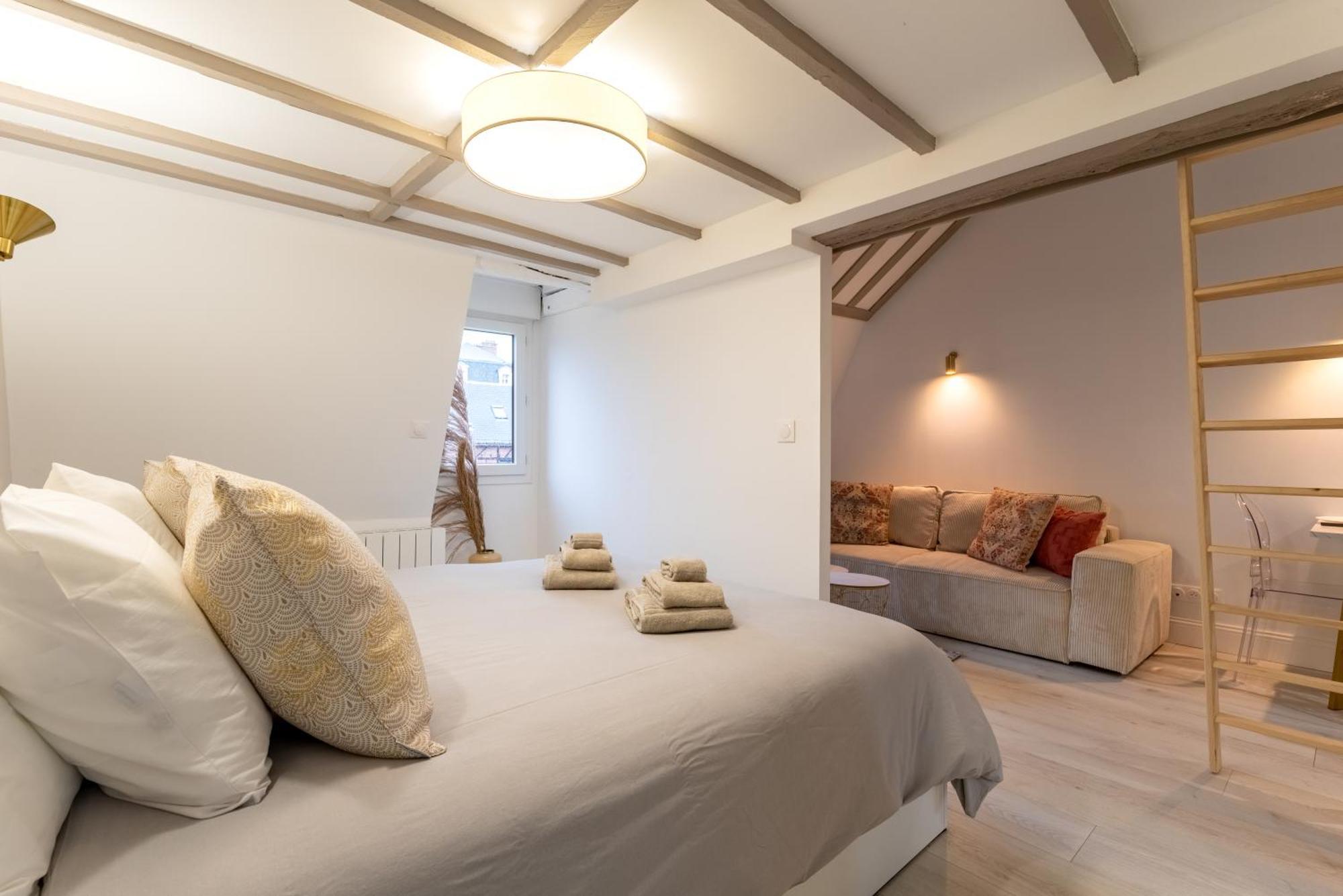 Suite Cathedrale Haut De Gamme + Parking - N°8 루앙 외부 사진